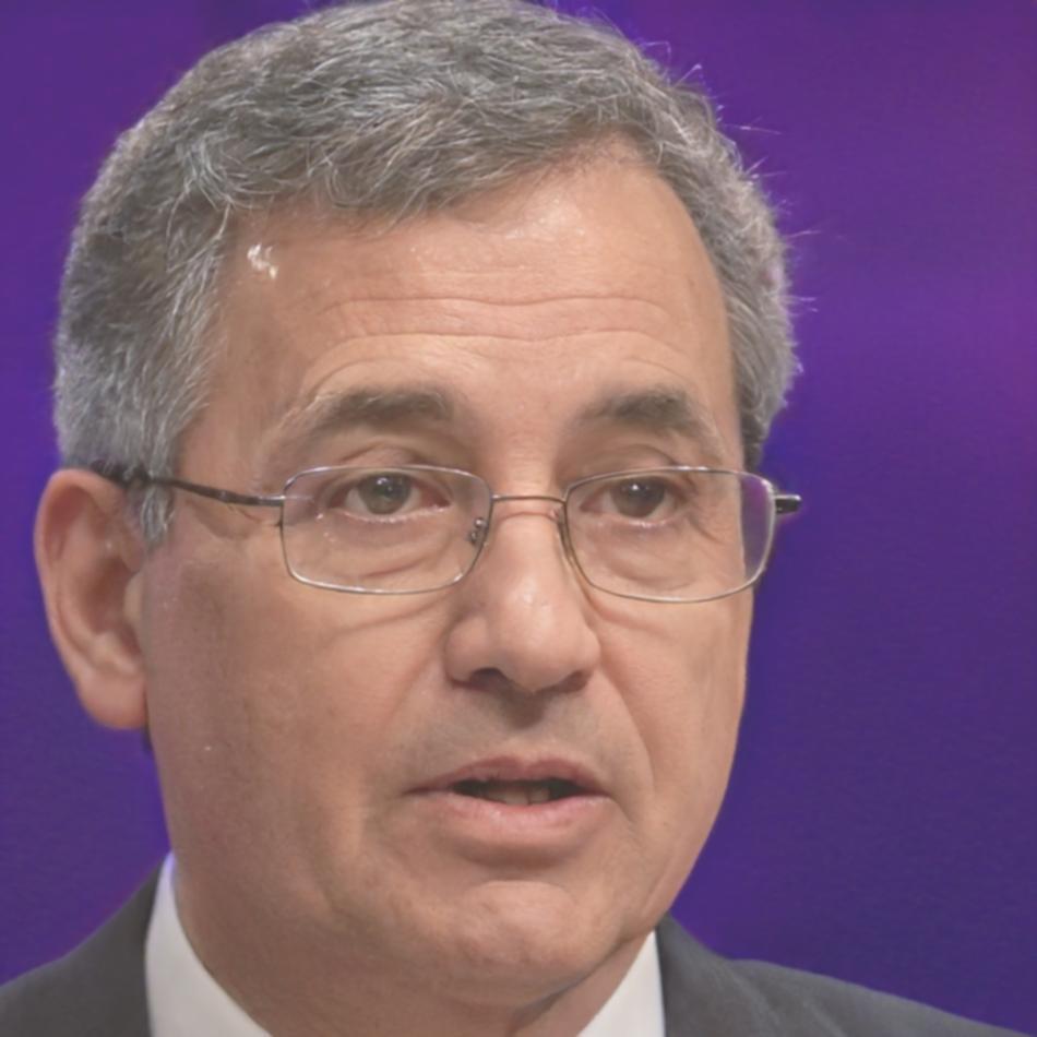 Marcus Chen, Senior Partnership Director with 12 years experience in financial education partnerships